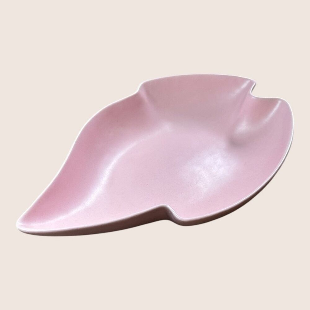 🩷 ROYAL HAEGAR MATTE PINK ASYMMETRICAL BOWL TRINKET DISH DECOR MCM LEAF POTTERY